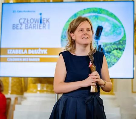<h2><a href='news,14822,1.html'> Izabela D�u�yk uhonorowana tytu�em `Cz�owiek bez Barier 2025`</a></h2>